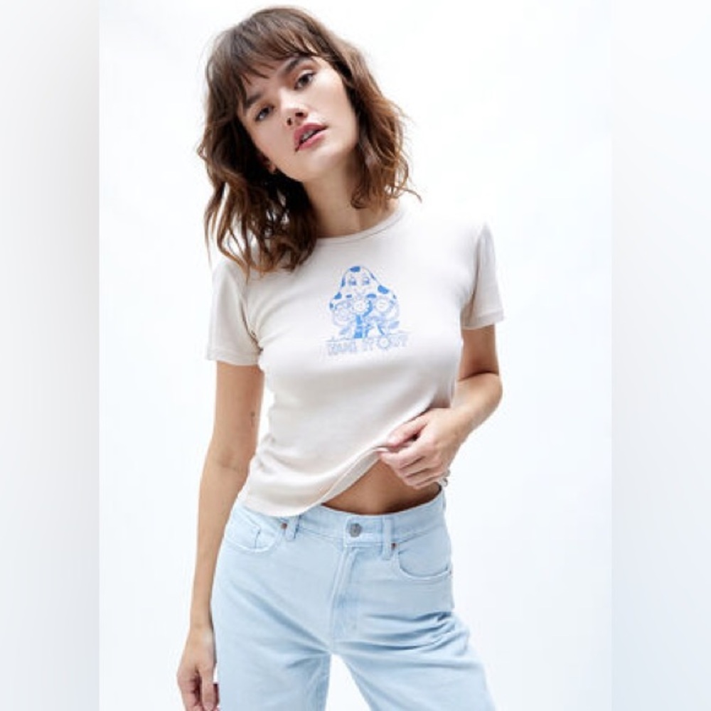 Pacsun Hug it out baby tee